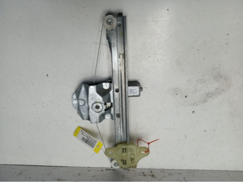 Recambio de elevalunas trasero izquierdo para renault captur xmod referencia OEM IAM 827012973R 106199719 