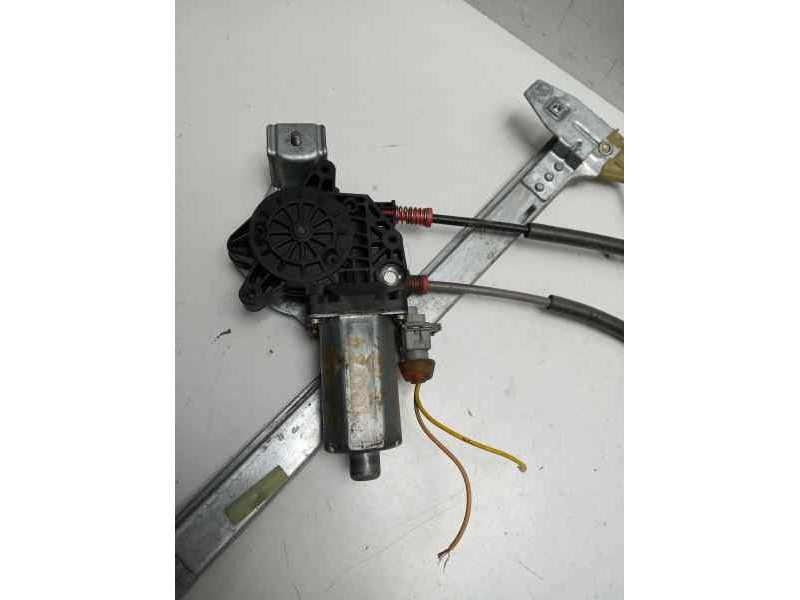 Recambio de elevalunas delantero derecho para citroen xsara berlina 1.9 diesel referencia OEM IAM 9221H3 106071901 CN33AL