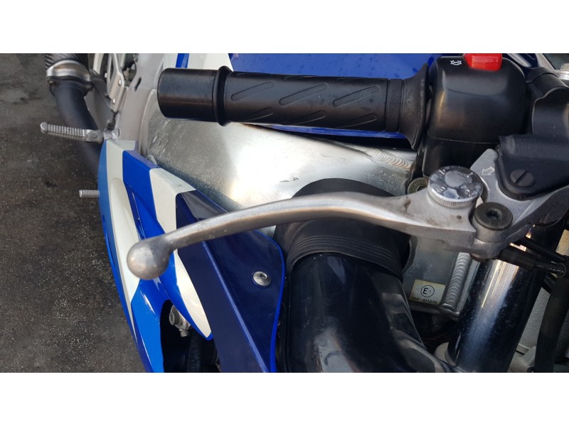 Recambio de maneta exterior delantera derecha para suzuki gsx-r 600/750/1100 (1989-2000) referencia OEM IAM 5742032C000  