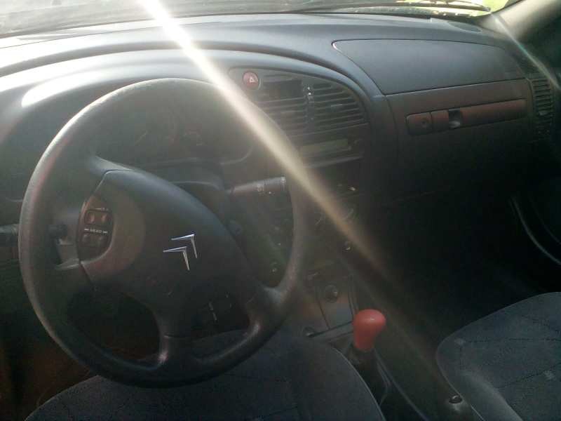 citroen xsara berlina del año 2001