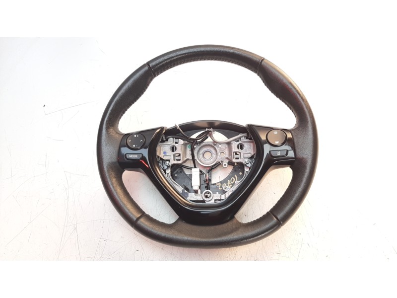 Recambio de volante para toyota aygo 1.0 cat referencia OEM IAM 451000H0710 PY90386957979 