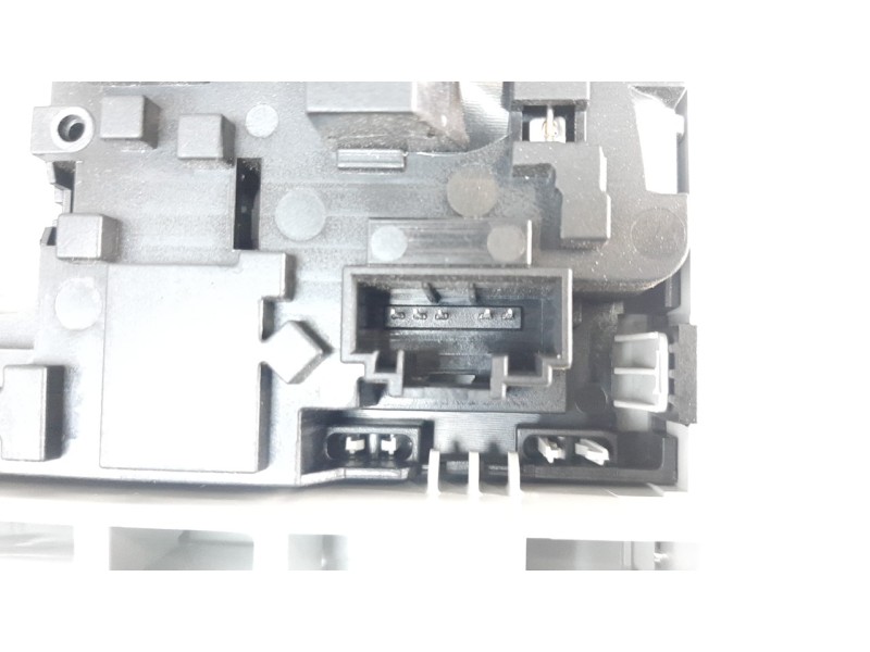 Recambio de luz interior para seat ibiza (kj1) referencia OEM IAM 2GA947105S  