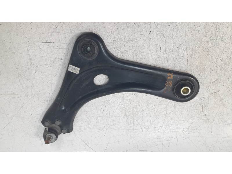 Recambio de brazo suspension inferior delantero izquierdo para citroen c3 feel referencia OEM IAM 9670772080 BR2065 ZWDCT022