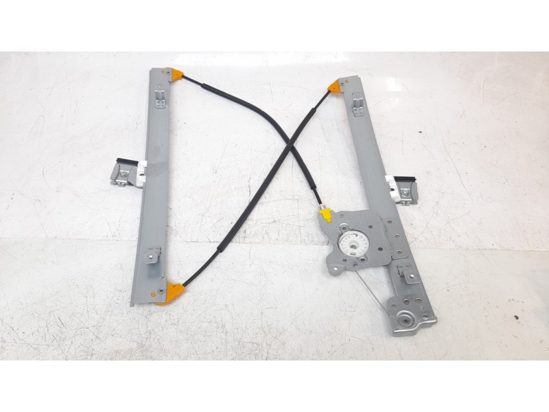 Recambio de elevalunas delantero izquierdo para ford focus berlina (cak) referencia OEM IAM 1142897 106102602 118513