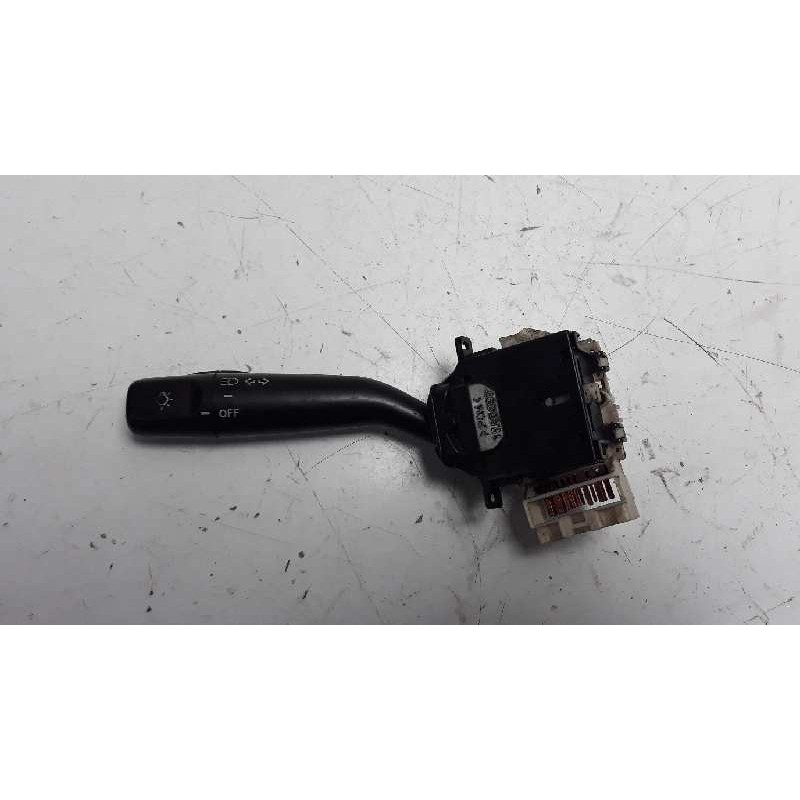 Recambio de mando intermitentes para toyota corolla (e11) 1.4 linea terra (3-ptas.) referencia OEM IAM 17A0896  