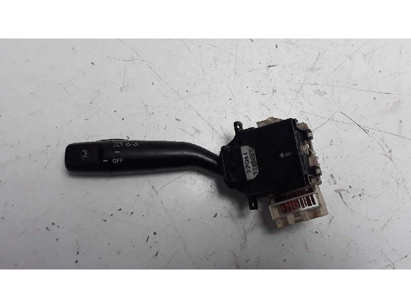 Recambio de mando intermitentes para toyota corolla (e11) 1.4 linea terra (3-ptas.) referencia OEM IAM 17A0896  
