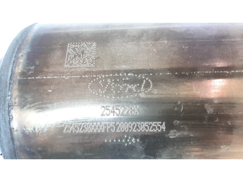 Recambio de catalizador para ford fiesta (ce1) 1.0 ecoboost cat referencia OEM IAM 2545228X  