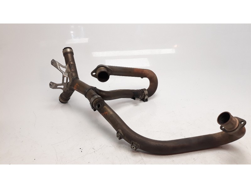 Recambio de colector escape para ducati monster 696 m 696 referencia OEM IAM 572111491A 57012793A 57112693