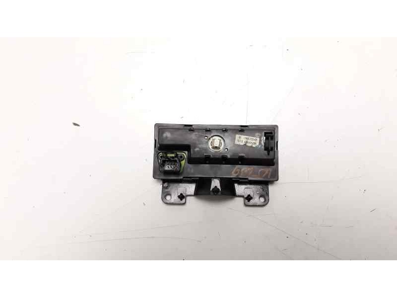 Recambio de pantalla multifuncion para peugeot 206 berlina 1.4 referencia OEM IAM 96250976ZR  