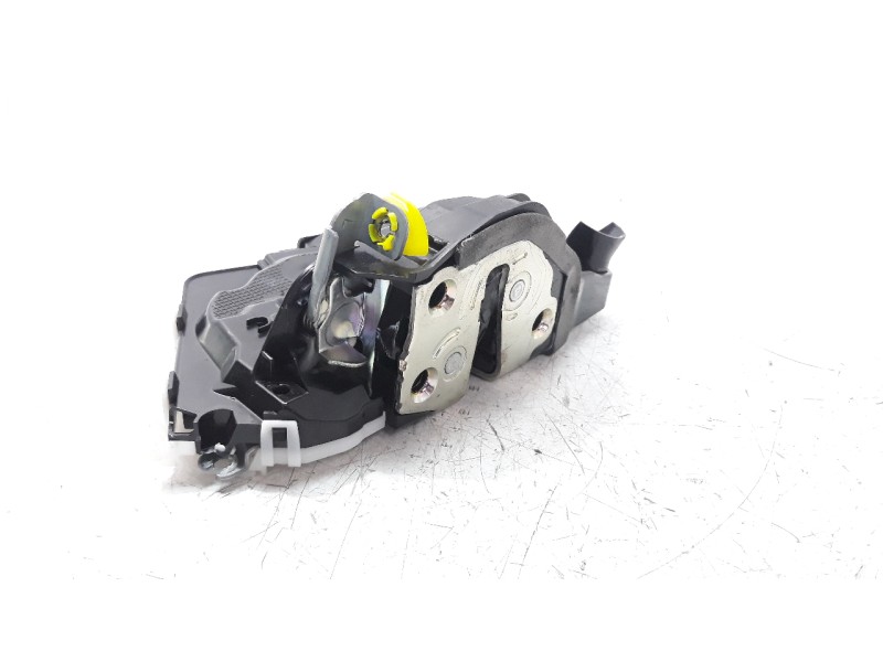 Recambio de cerradura puerta delantera izquierda para toyota yaris referencia OEM IAM 690400D520  