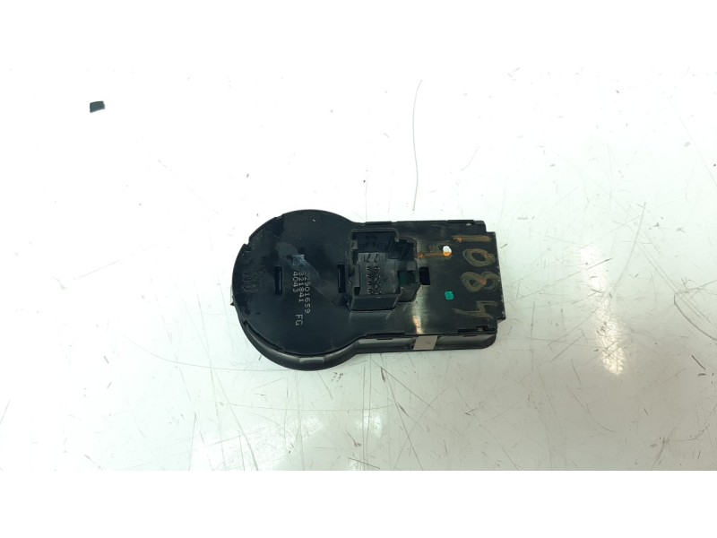 Recambio de mando luces para opel insignia country tourer 2.0 16v cdti referencia OEM IAM 22901659  