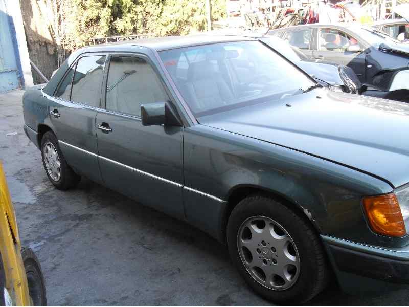 mercedes-benz clase e (w124) berlina del año 1994