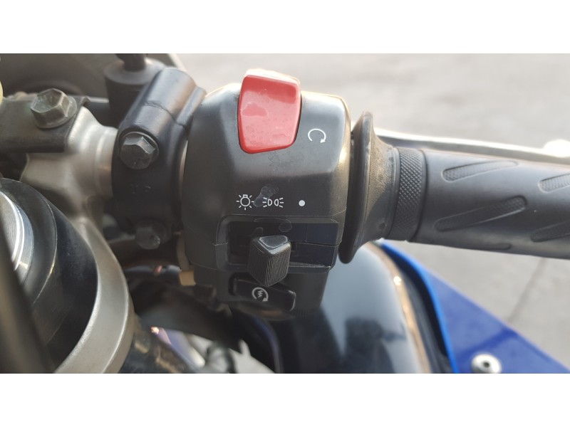 Recambio de piña luces derecha para suzuki gsx-r 600/750/1100 (1989-2000) referencia OEM IAM 3720025F10000  