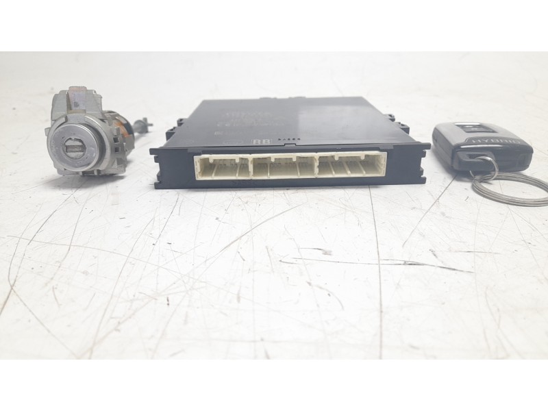 Recambio de conmutador de arranque para toyota rav 4 referencia OEM IAM 8999042091  