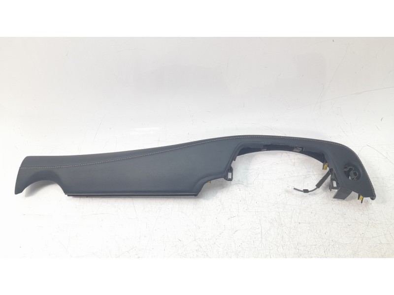 Recambio de moldura para toyota rav4 referencia OEM IAM 5501242090  