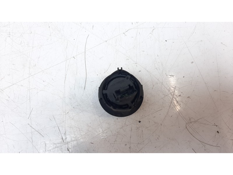 Recambio de mando multifuncion para opel insignia country tourer 2.0 16v cdti referencia OEM IAM 22939387  