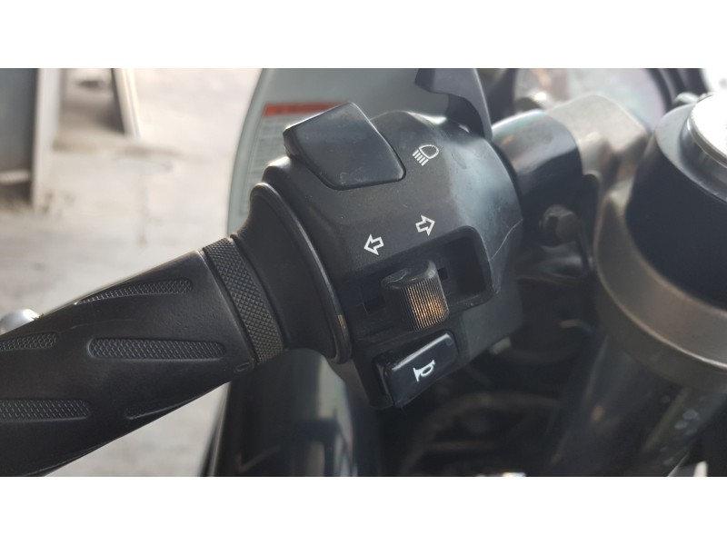 Recambio de piña luces izquierda para suzuki gsx-r 600/750/1100 (1989-2000) referencia OEM IAM 3740033E11000  