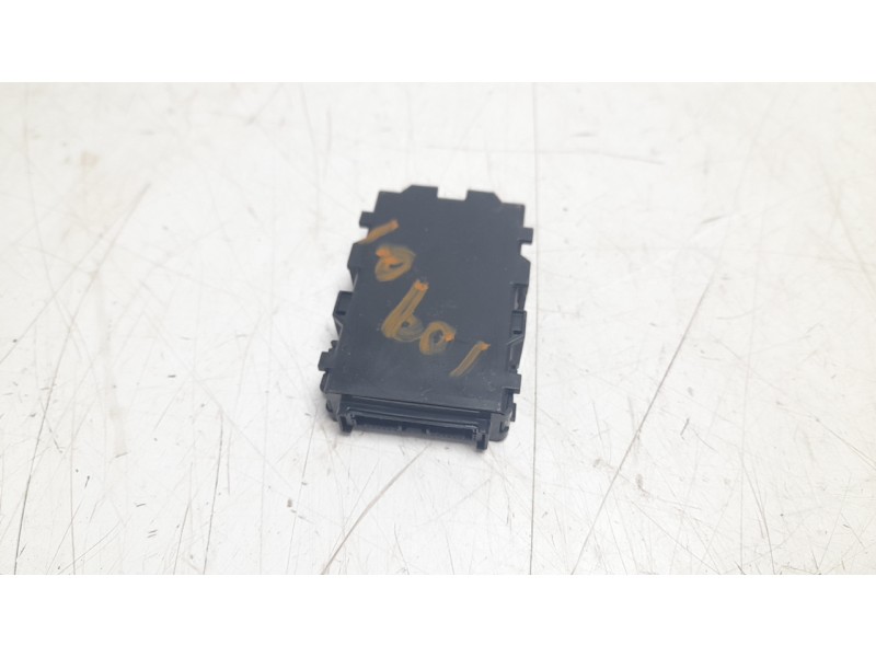 Recambio de modulo electronico para toyota rav 4 referencia OEM IAM 8911142021  