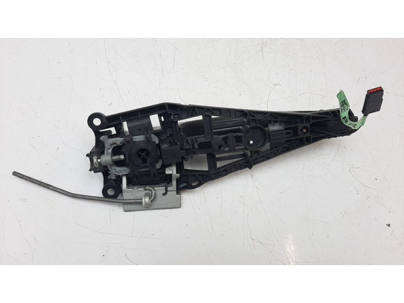 Recambio de maneta exterior trasera derecha para opel insignia country tourer 2.0 16v cdti referencia OEM IAM 22966694  
