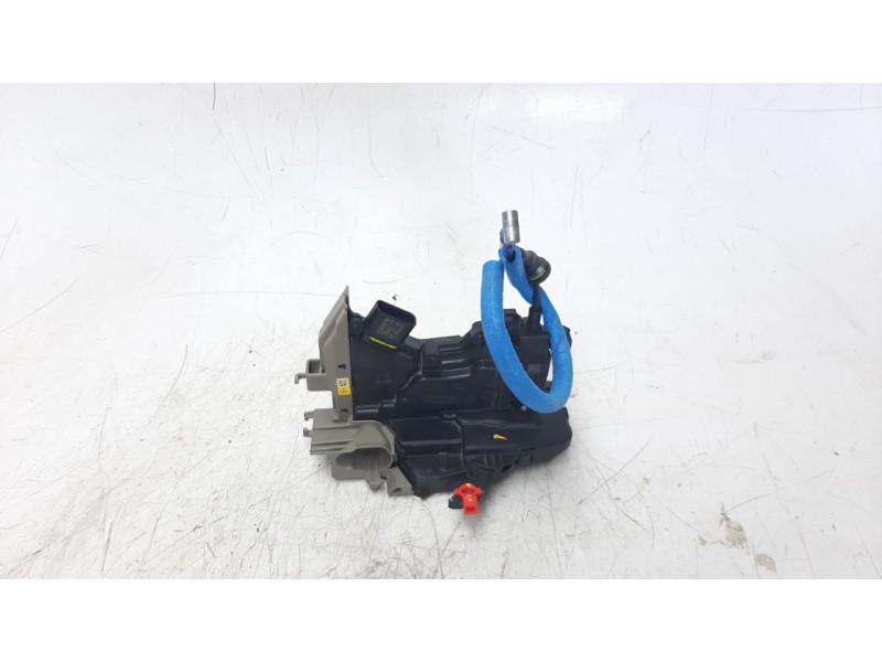 Recambio de cerradura puerta delantera derecha para kia ceed 1.4 tgdi cat referencia OEM IAM 81320J7000  
