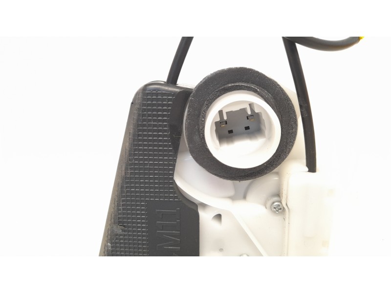 Recambio de cerradura puerta trasera izquierda para toyota yaris referencia OEM IAM 690600D320  