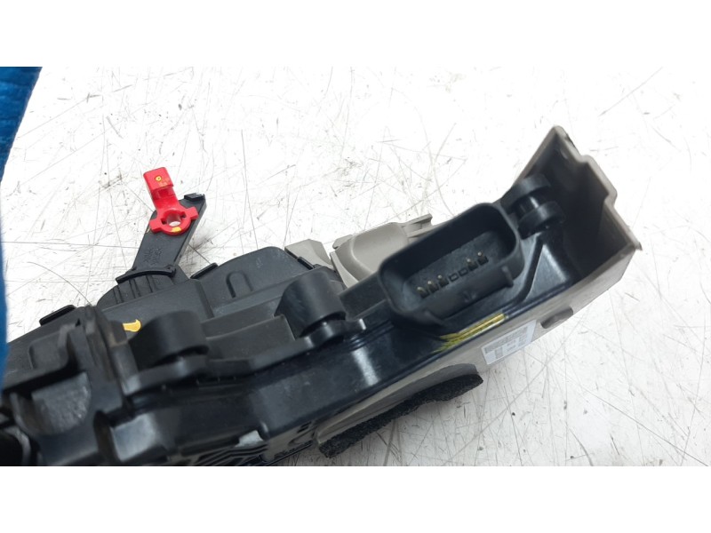 Recambio de cerradura puerta delantera derecha para kia ceed 1.4 tgdi cat referencia OEM IAM 81320J7000  