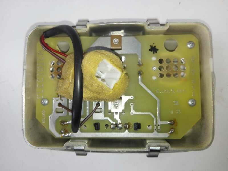 Recambio de luz interior para tata indica idi referencia OEM IAM   
