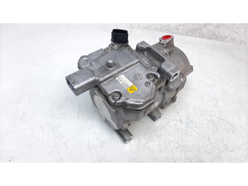 Recambio de compresor aire acondicionado para toyota yaris referencia OEM IAM 0422001501  