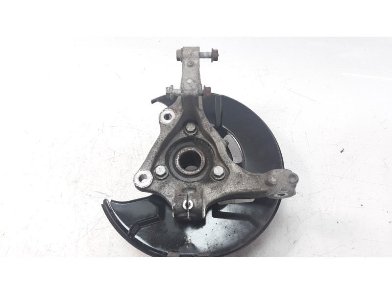 Recambio de mangueta delantera derecha para opel insignia country tourer 2.0 16v cdti referencia OEM IAM 20998091  