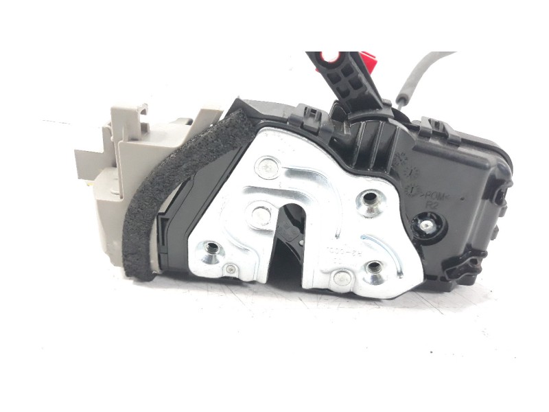 Recambio de cerradura puerta trasera derecha para kia ceed 1.4 tgdi cat referencia OEM IAM 81420J7100  