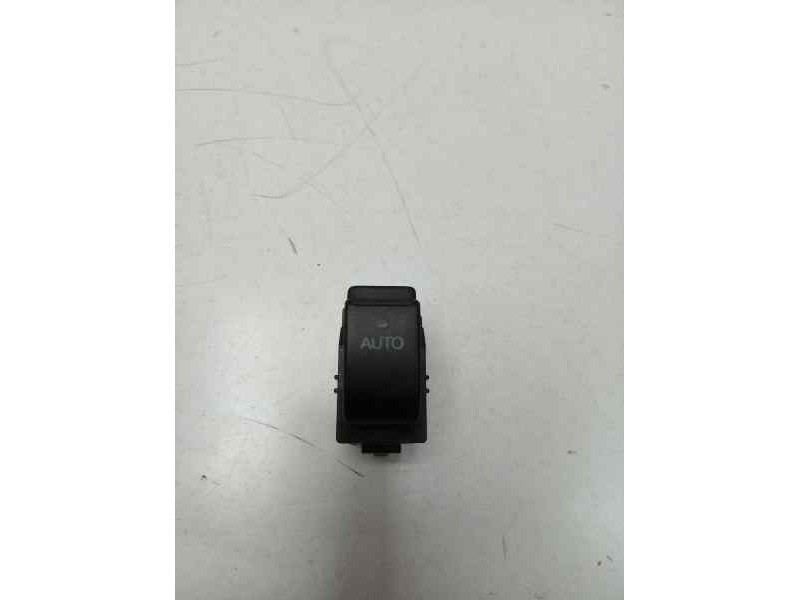Recambio de mando elevalunas trasero derecho para toyota corolla (e12) 1.4 turbodiesel cat referencia OEM IAM 37077B 8481002041 