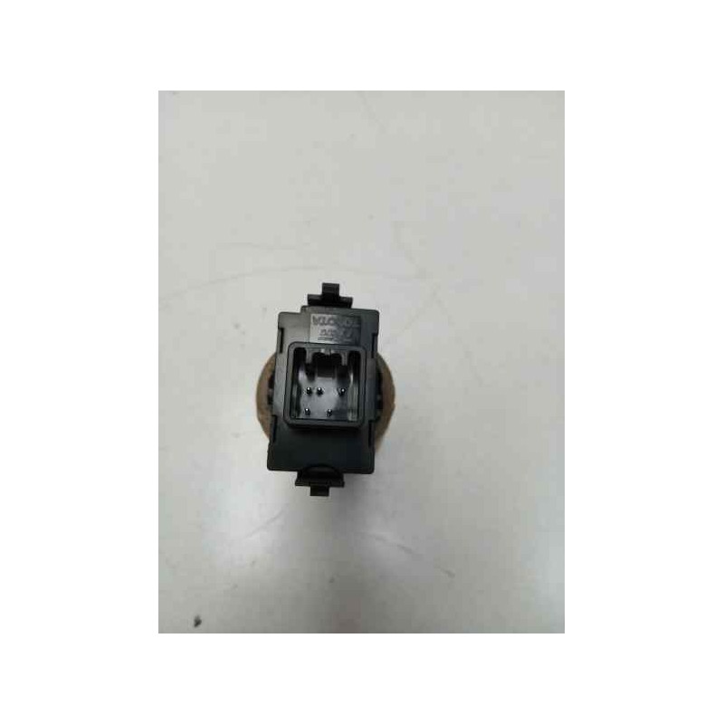 Recambio de mando elevalunas trasero derecho para toyota corolla (e12) 1.4 turbodiesel cat referencia OEM IAM 37077B 8481002041 