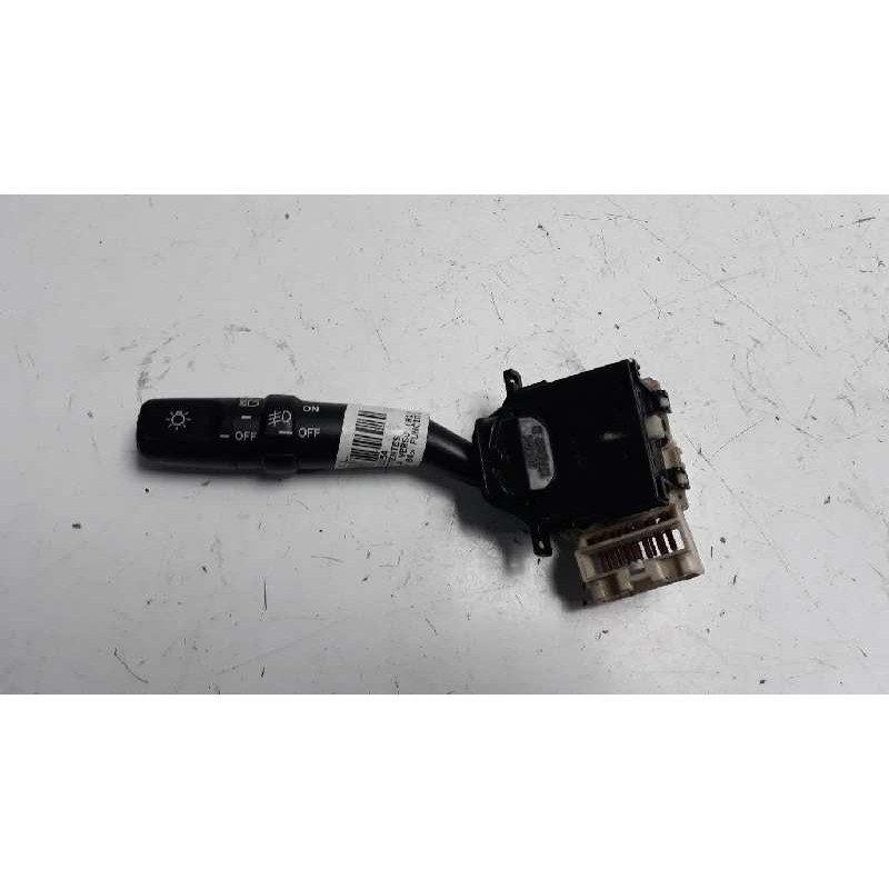 Recambio de mando intermitentes para toyota corolla verso (r1) 2.2 d-4d luna referencia OEM IAM 173650  