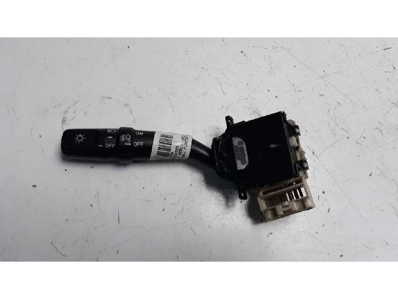 Recambio de mando intermitentes para toyota corolla verso (r1) 2.2 d-4d luna referencia OEM IAM 173650  