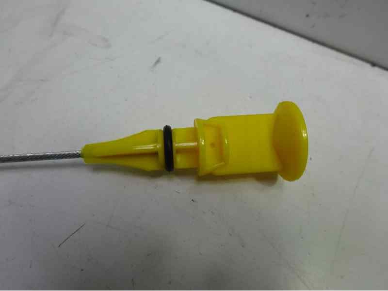 Recambio de varilla aceite para nissan interstar (x70) 2.5 dci diesel cat referencia OEM IAM 42104724 42104724 