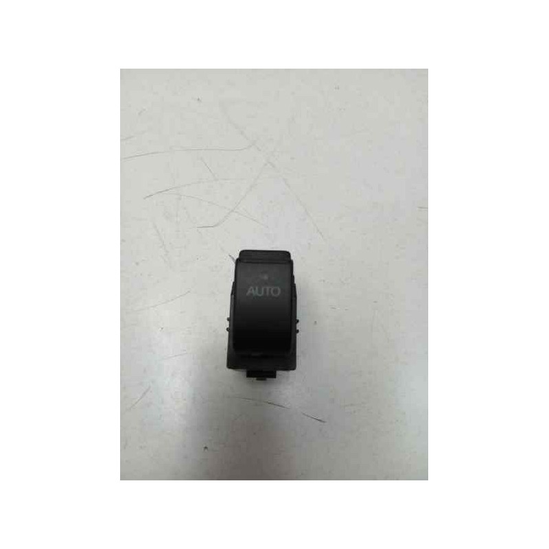 Recambio de mando elevalunas trasero izquierdo para toyota corolla (e12) 1.4 turbodiesel cat referencia OEM IAM 37077B 848100204