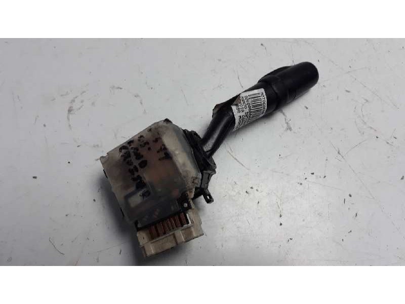Recambio de mando intermitentes para toyota corolla verso (r1) 2.2 d-4d luna referencia OEM IAM 173650  