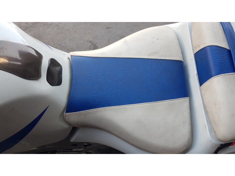 Recambio de asiento para suzuki gsx-r 600/750/1100 (1989-2000) referencia OEM IAM 4510033E20R42  