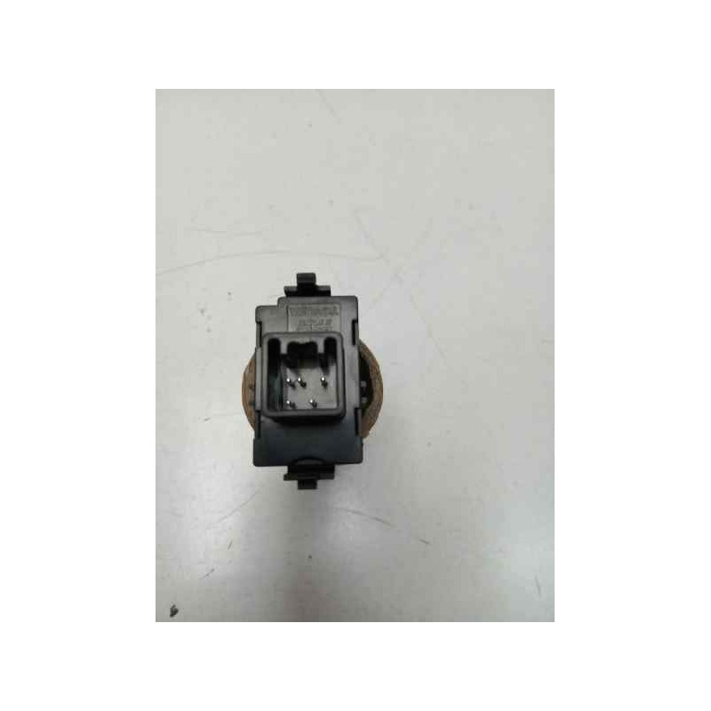Recambio de mando elevalunas trasero izquierdo para toyota corolla (e12) 1.4 turbodiesel cat referencia OEM IAM 37077B 848100204