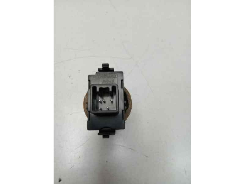 Recambio de mando elevalunas trasero izquierdo para toyota corolla (e12) 1.4 turbodiesel cat referencia OEM IAM 37077B 848100204