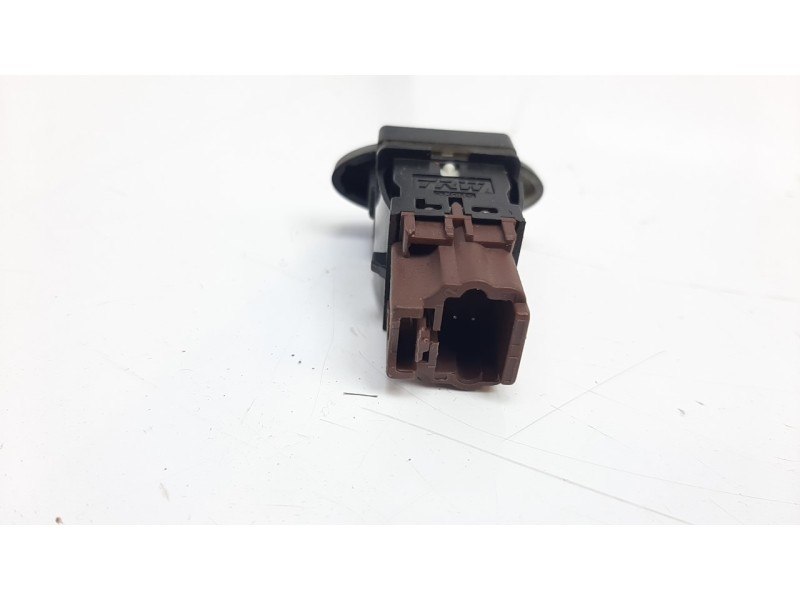 Recambio de interruptor para citroen c5 berlina 2.0 hdi referencia OEM IAM 96326949ZL  