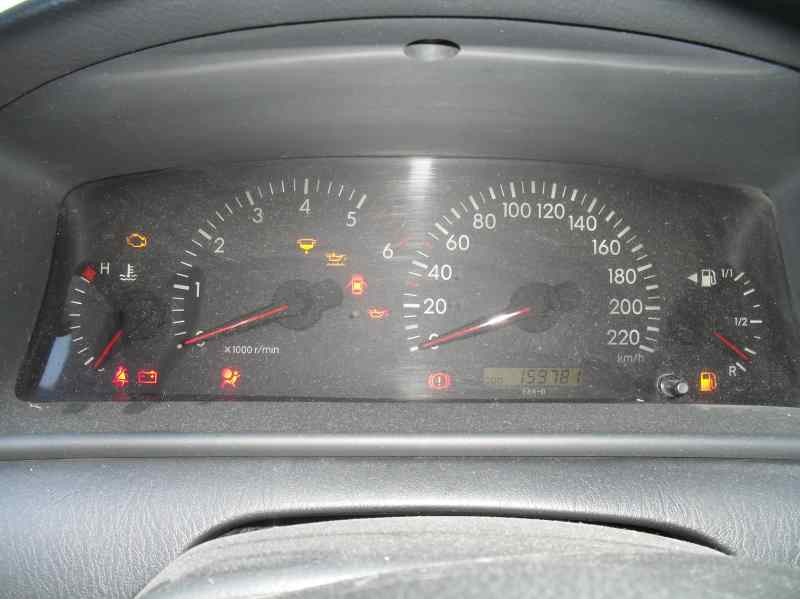 toyota corolla (e12) del año 2005