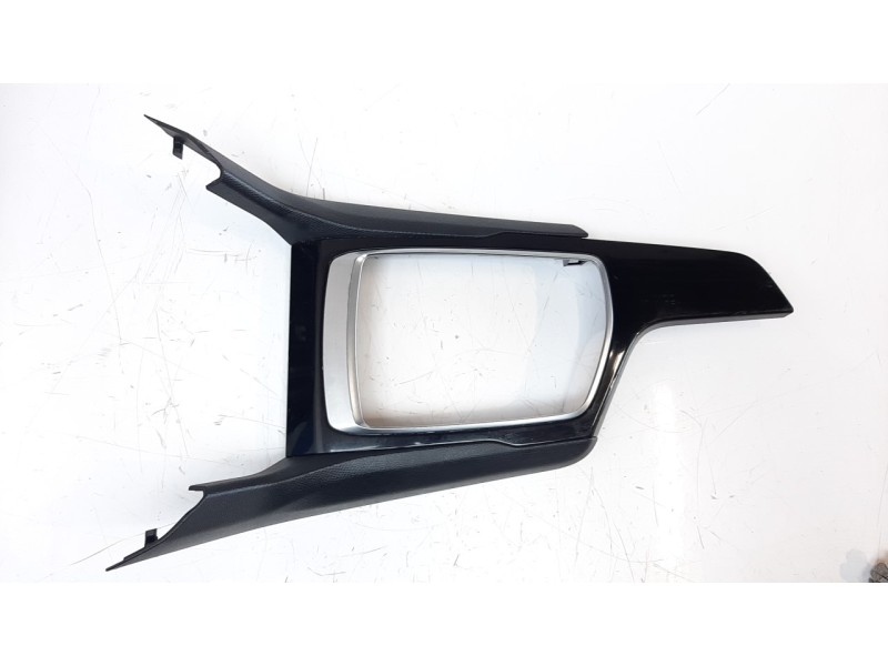 Recambio de moldura para peugeot 308 1.6 blue-hdi fap referencia OEM IAM M47478  