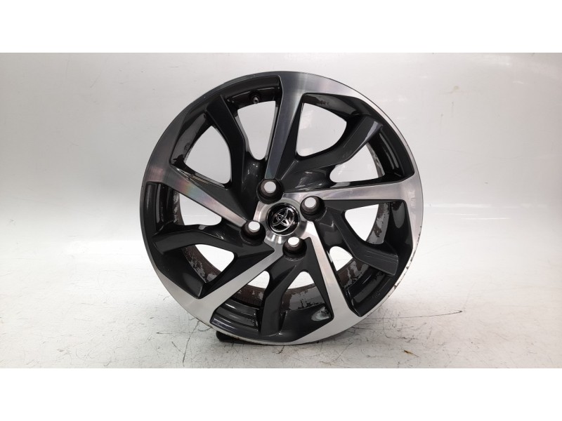 Recambio de llanta para toyota yaris referencia OEM IAM 426110DG80  