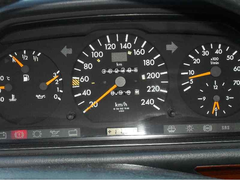 mercedes-benz clase e (w124) berlina del año 1994