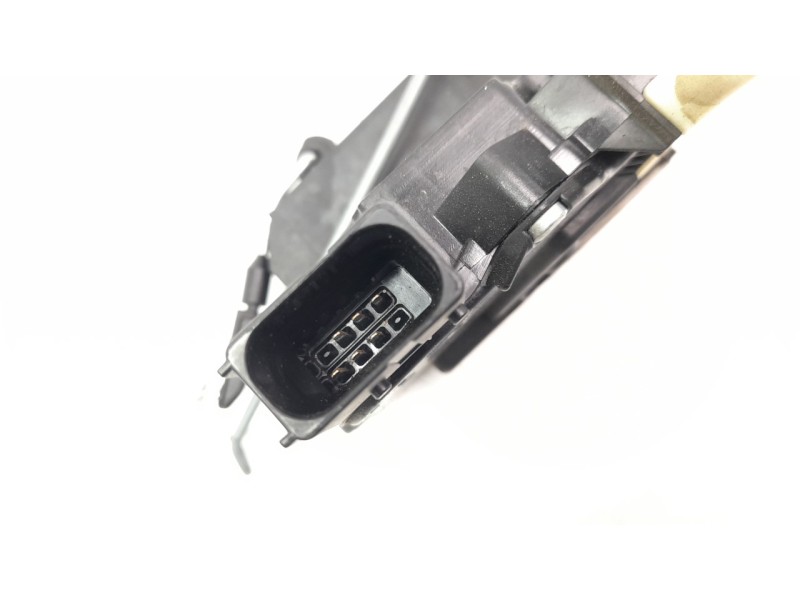 Recambio de cerradura puerta delantera izquierda para opel corsa e 1.4 referencia OEM IAM 13431841  