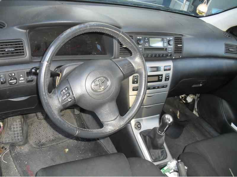 toyota corolla (e12) del año 2005