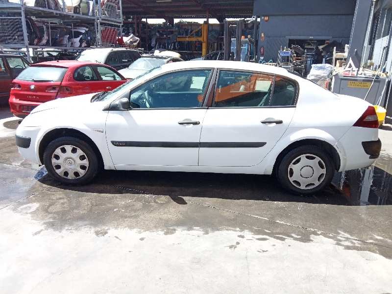 renault megane ii classic berlina del año 2004