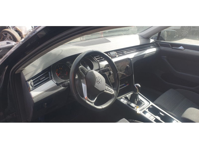 volkswagen passat variant (cb5) del año 2022