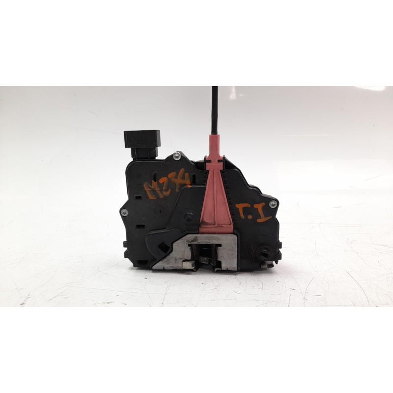 Recambio de cerradura puerta trasera izquierda para opel corsa e 1.4 referencia OEM IAM 13431842  